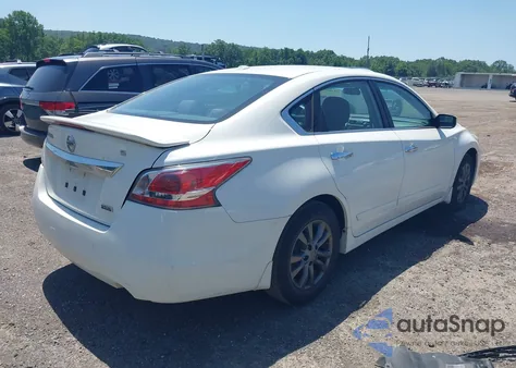 2015 Nissan Altima 2.5 S from USA, damaged, VIN 1N4AL3AP2FN918942